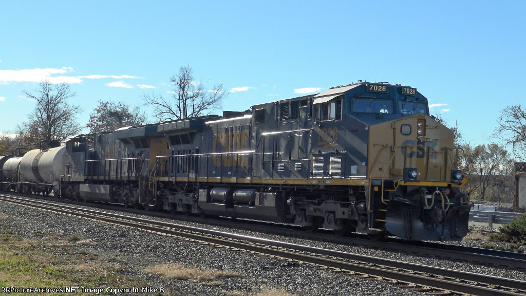 CSX 7028